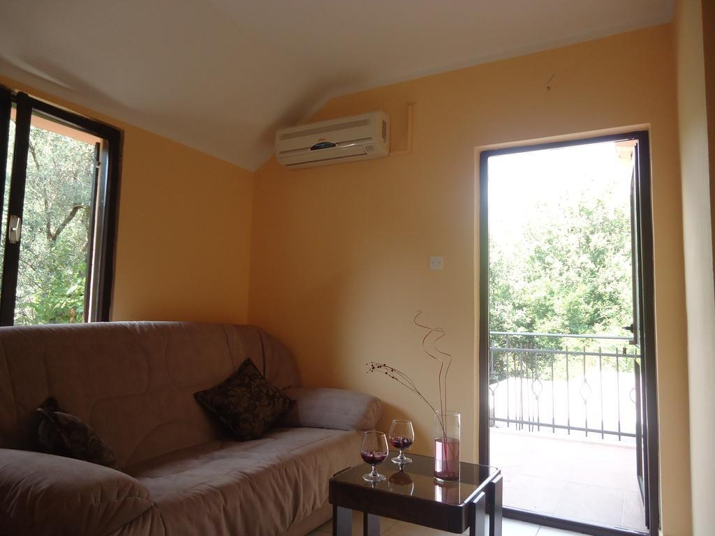 Apartments And Bungalows Mimoza Baosici Χέρτσεγκ Νόβι Δωμάτιο φωτογραφία