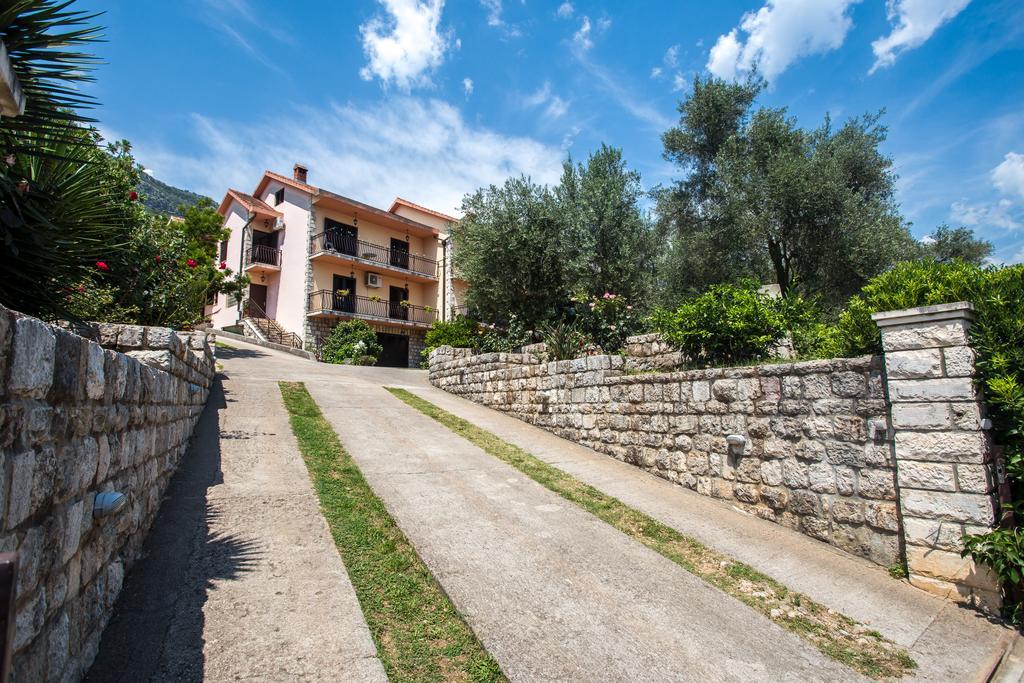 Apartments And Bungalows Mimoza Baosici Χέρτσεγκ Νόβι Εξωτερικό φωτογραφία