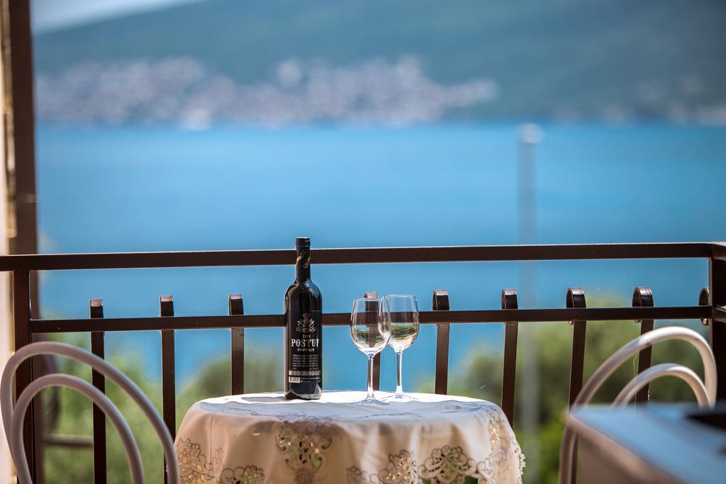 Apartments And Bungalows Mimoza Baosici Χέρτσεγκ Νόβι Εξωτερικό φωτογραφία